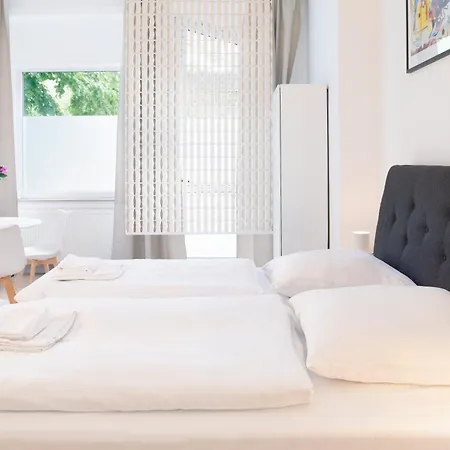 Schoeneberg I Big I Fast Wifi * Берлин