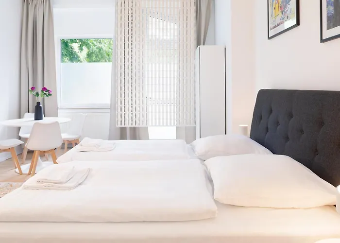 Schoeneberg I Big I Fast Wifi * Berlín