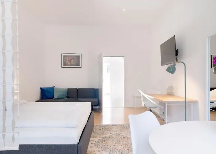 Apartamento Schoeneberg I Big I Fast Wifi