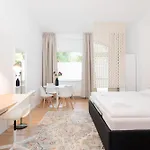 Apartment Schoeneberg I Big I Fast Wifi *