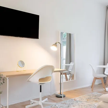 Schoeneberg I Big I Fast Wifi * Berlijn